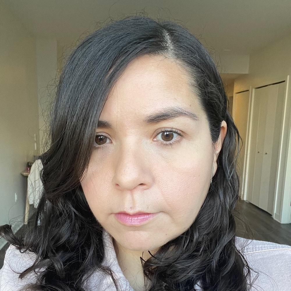 Meet your Posher, Laura